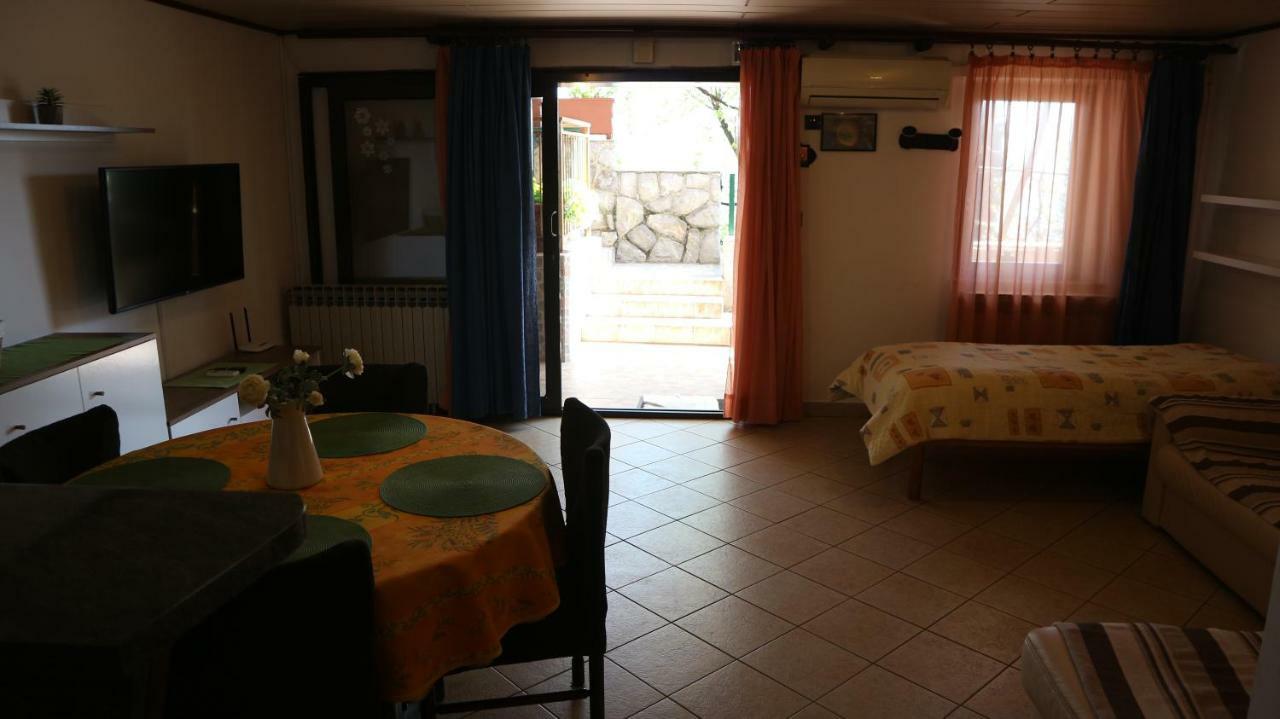 Apartments Komel Opatija Eksteriør billede